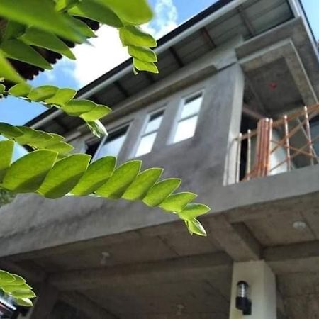Emen'S Paradise Resort Buruanga Exterior photo